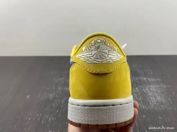x Travis 1 OG Canary Jordan DZ4137-700 Air Low Scott 0327